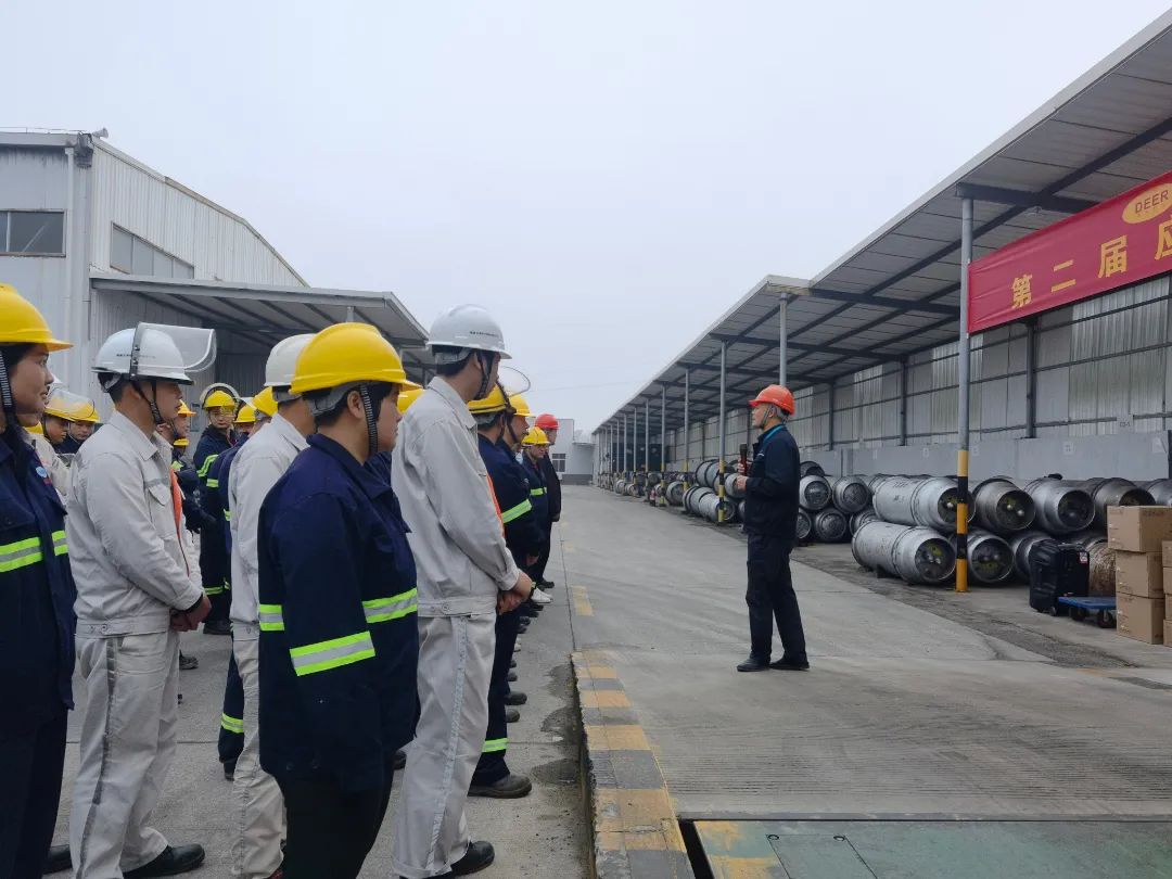 比武大赛图片2.jpg 比武大赛图片2.jpg